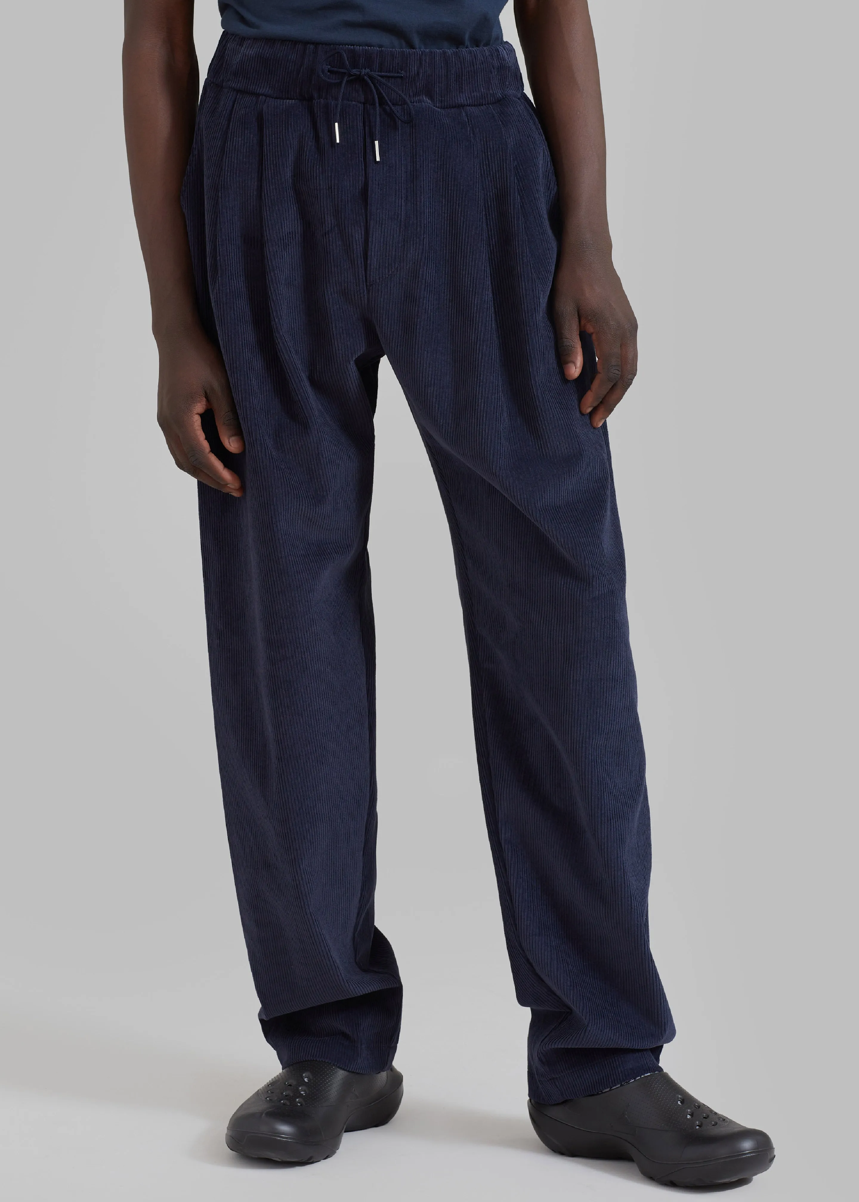 Camden Corduroy Pants - Navy