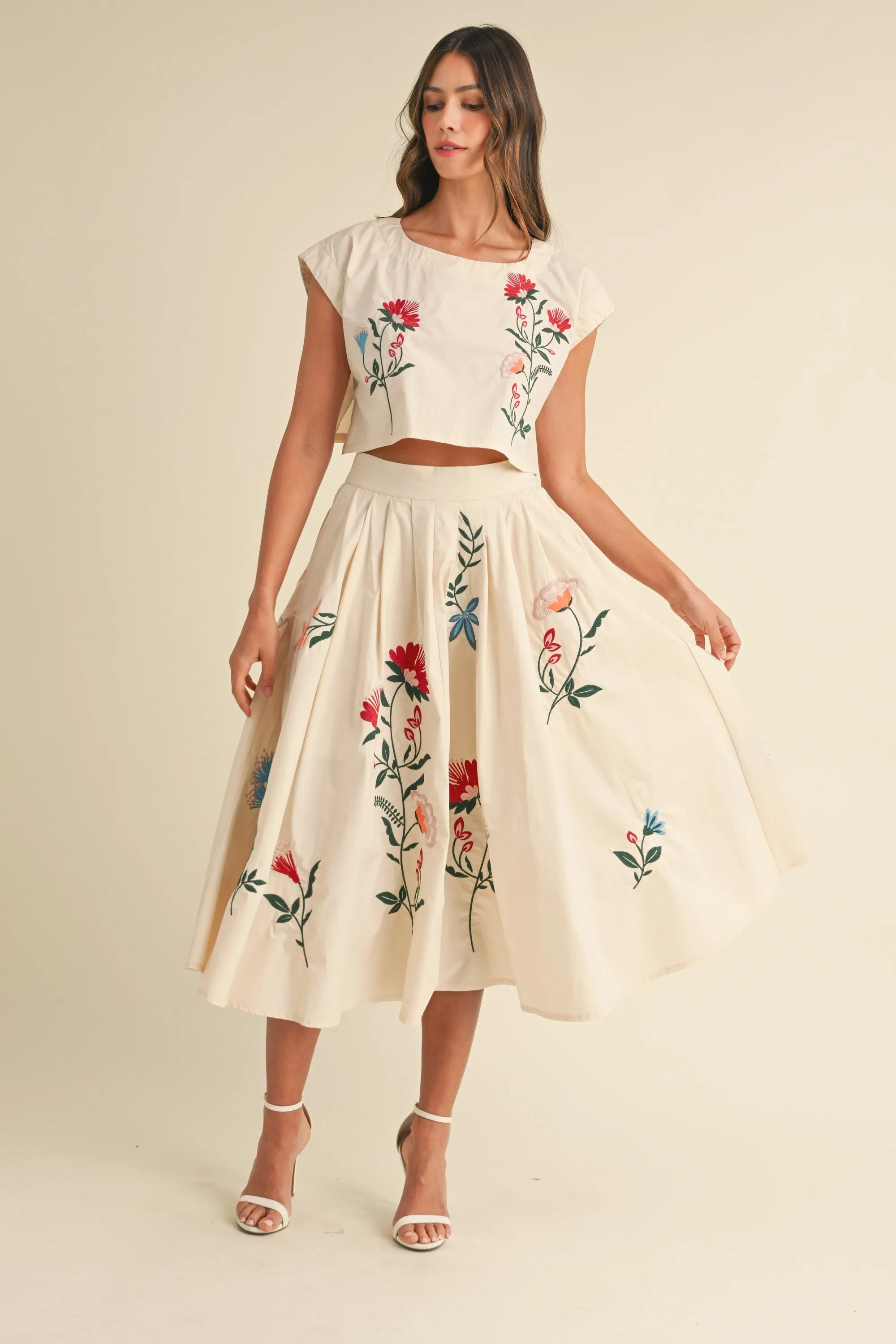 NEWEST ARRIVAL *ONLY ONLINE* Cream Floral Embroidered Midi Skirt Set